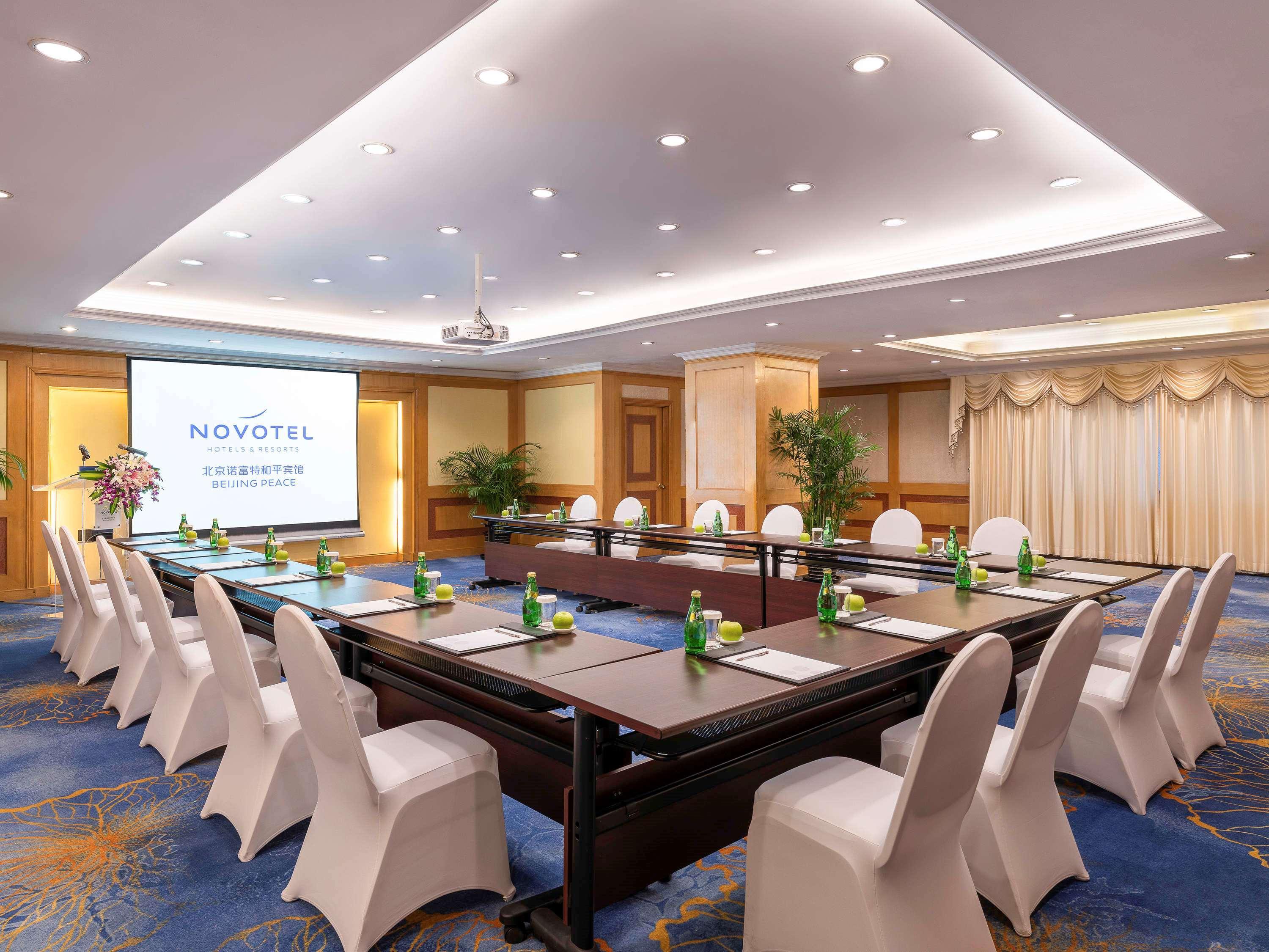 Novotel Beijing Peace Eksteriør bilde
