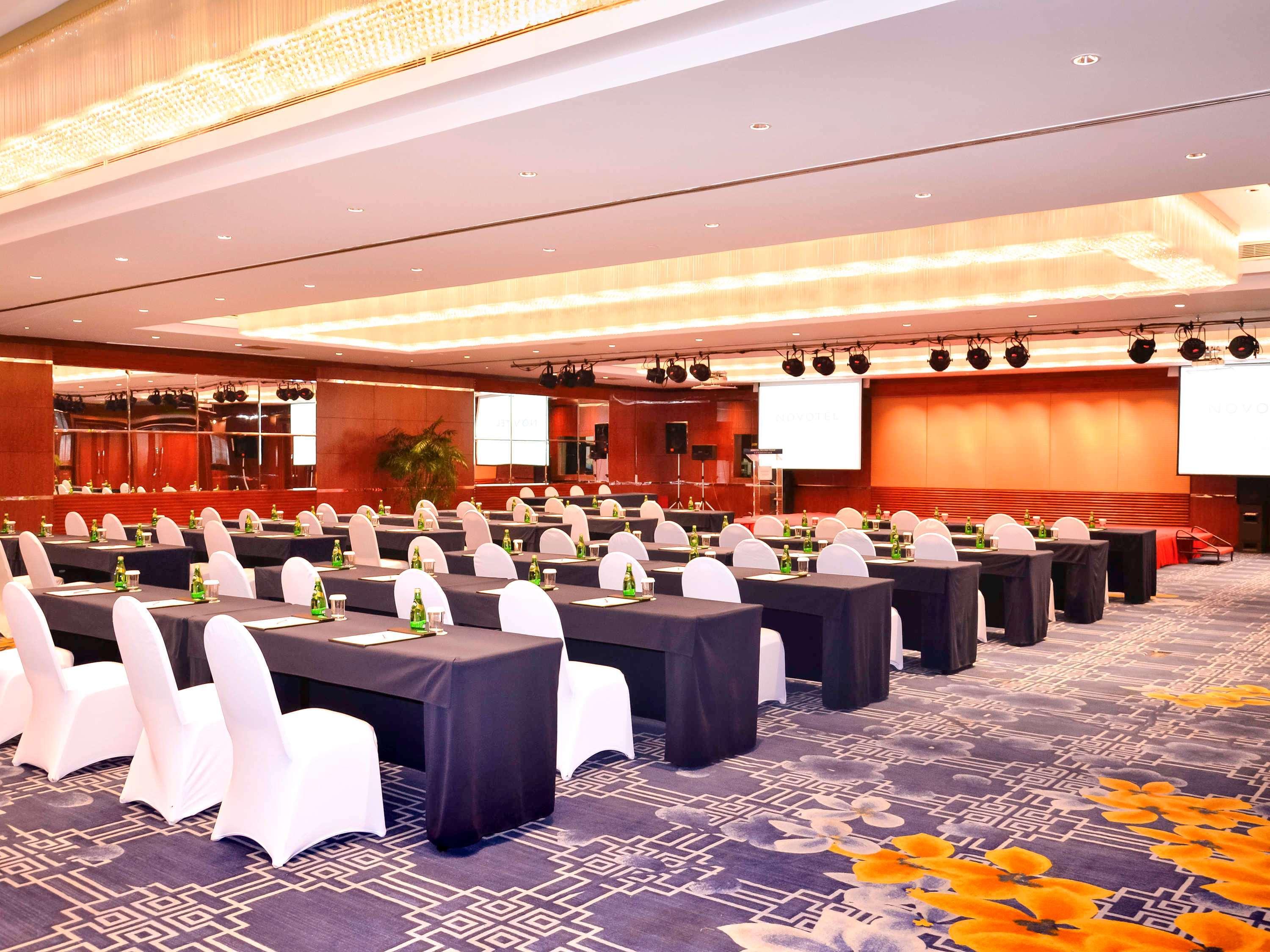 Novotel Beijing Peace Eksteriør bilde